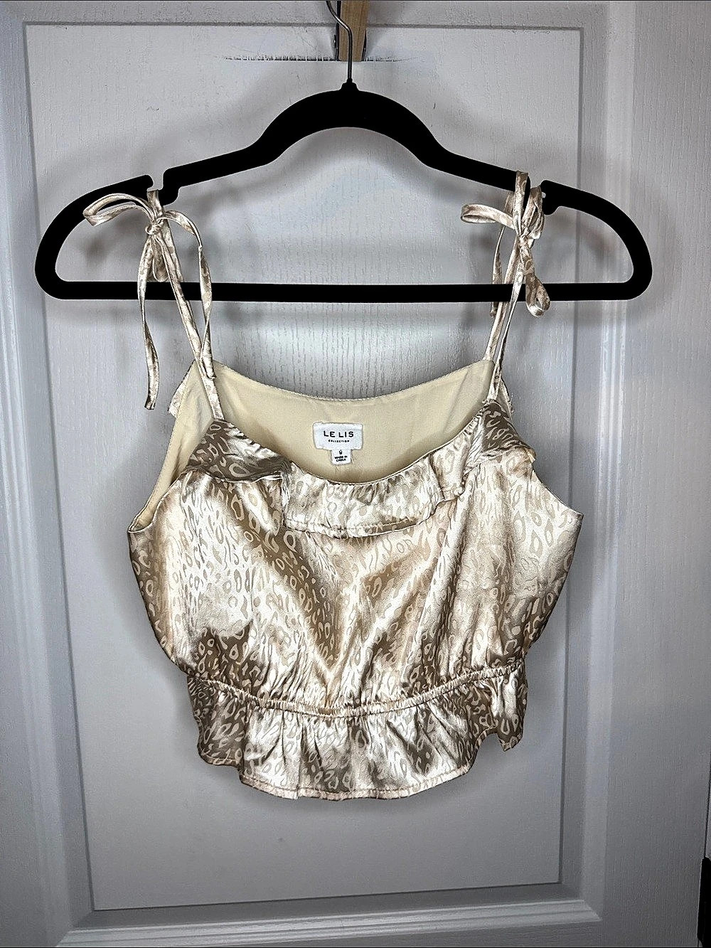 LE LIS Animal Print Crop Top in Cream Size Medium